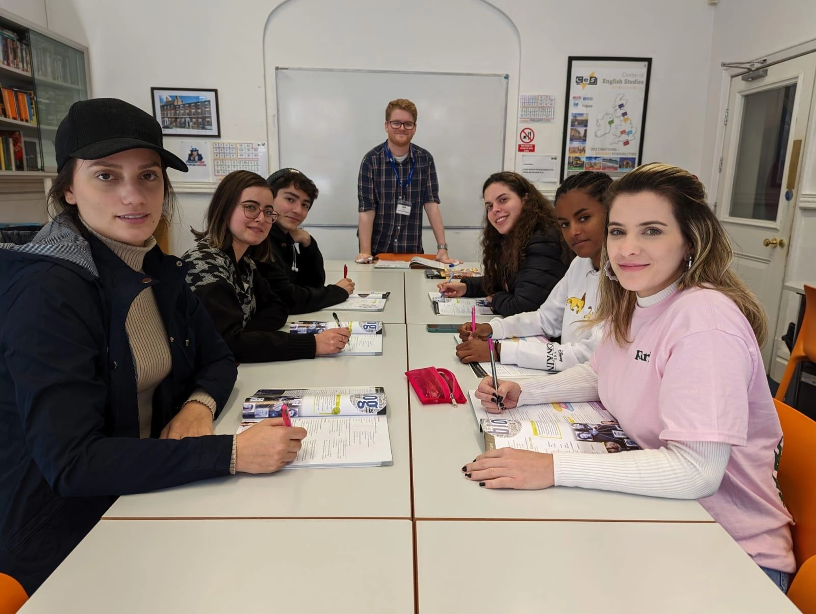 CES-DUBLIN-estudiar-ingles-en-el-extranjero-adultos-british-summer-c4.webp