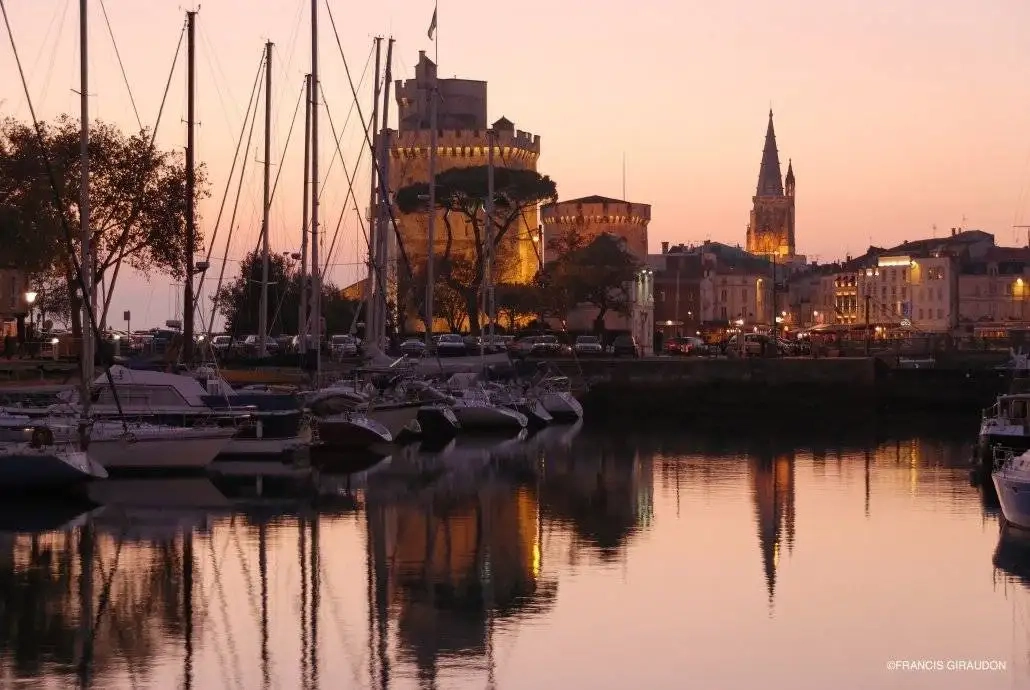 La-Rochelle-estudiar-ingles-en-el-extranjero-british-summer-c1.webp