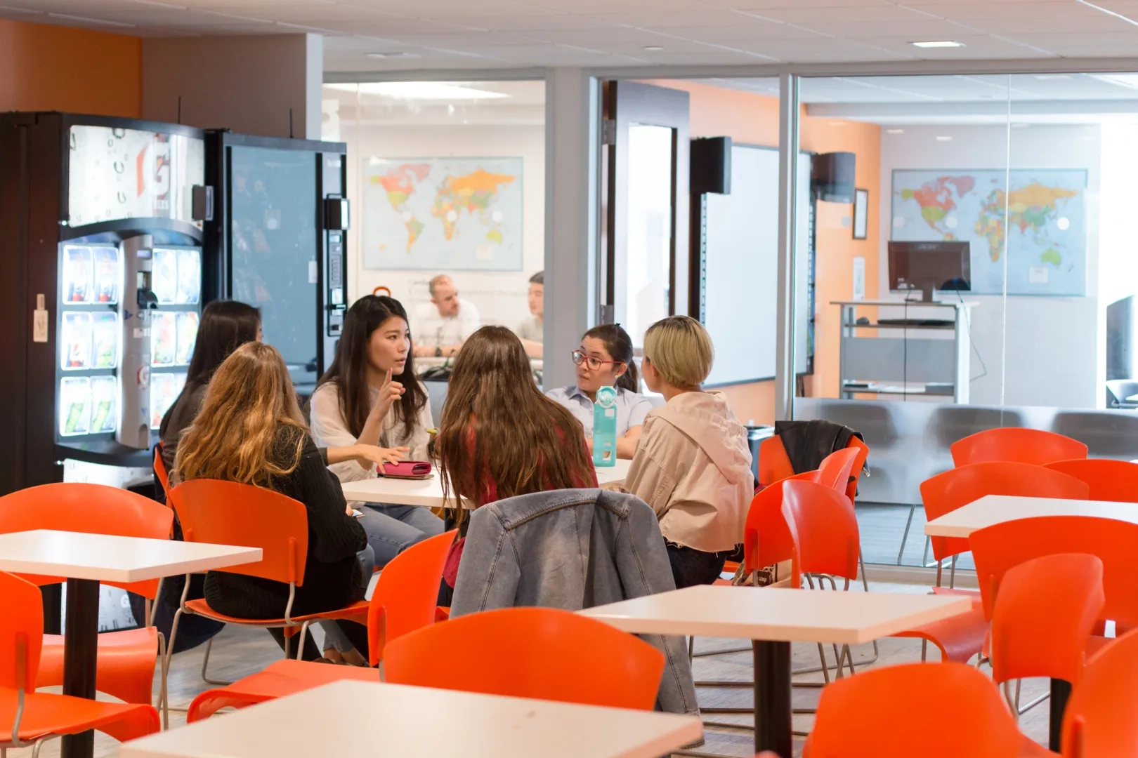 EC-Boston-estudiar-ingles-en-el-extranjero-adultos-british-summer-c2.webp