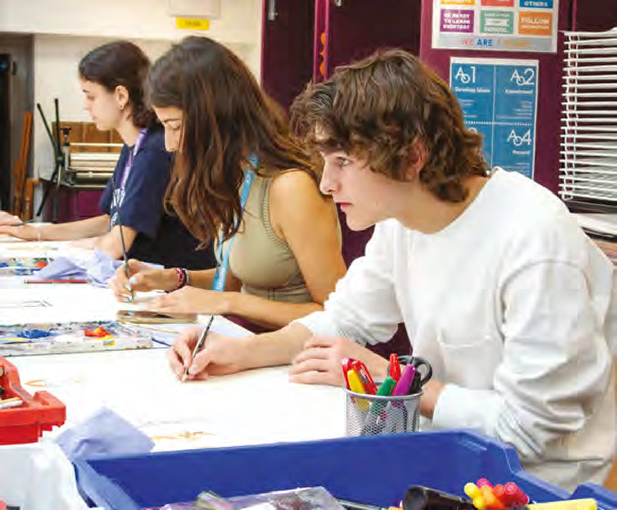 kensington-parkacademic-summer-london-estudiar-ingles-en-el-extranjero-british-summer-cu9.webp