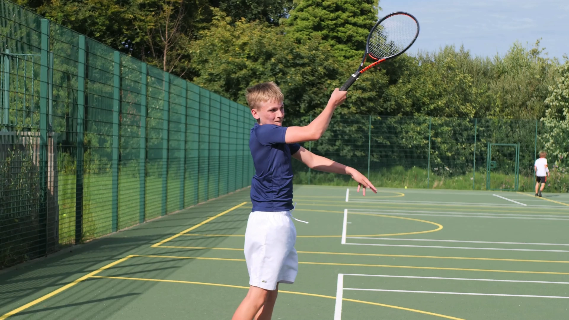curso-de-ingles-y-tenis-estudiar-ingles-en-el-extranjero-british-summer-cu3.webp