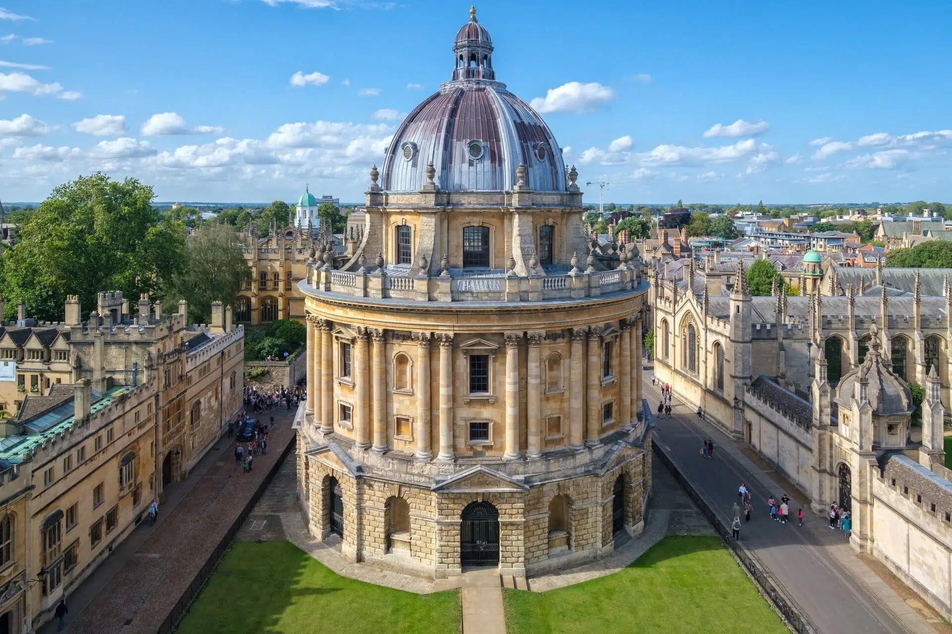 university-of-oxford-radcliffe-camera.webp